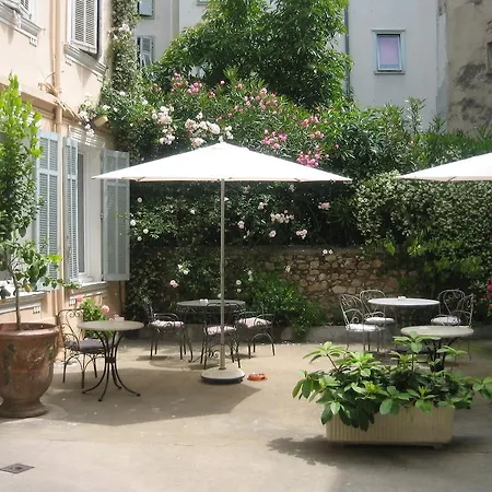 シャントクレール ホテル