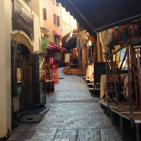 ホテル シャントクレール