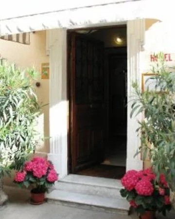 Chanteclair Hotel Cannes